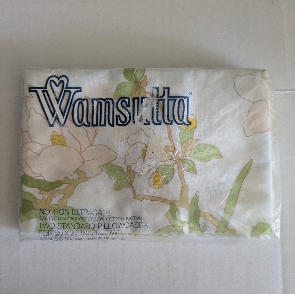 Vintage Wamsutta 2 standard pillow cases in original package